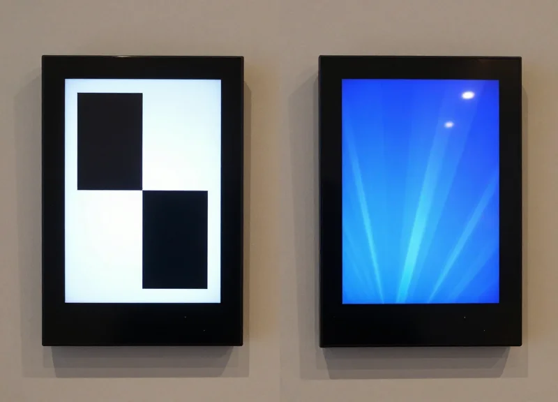 2026 Hospitality Outlook: Why Low-Power E-ink ESLs are Defeating Traditional LCDs in Sustainable Corporate Hotel Environments